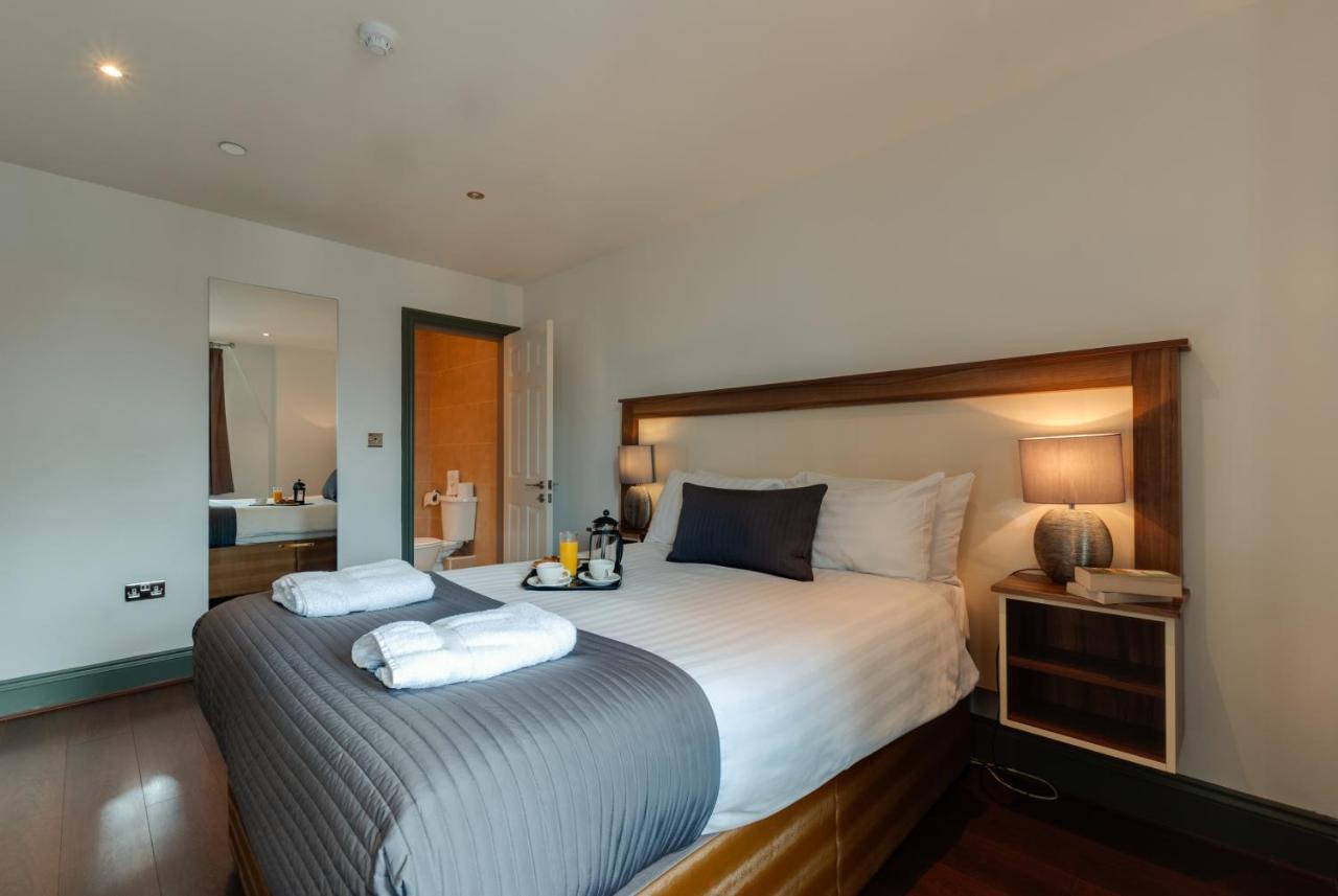 Base Serviced Apartments - Sir Thomas Street Liverpool Bagian luar foto