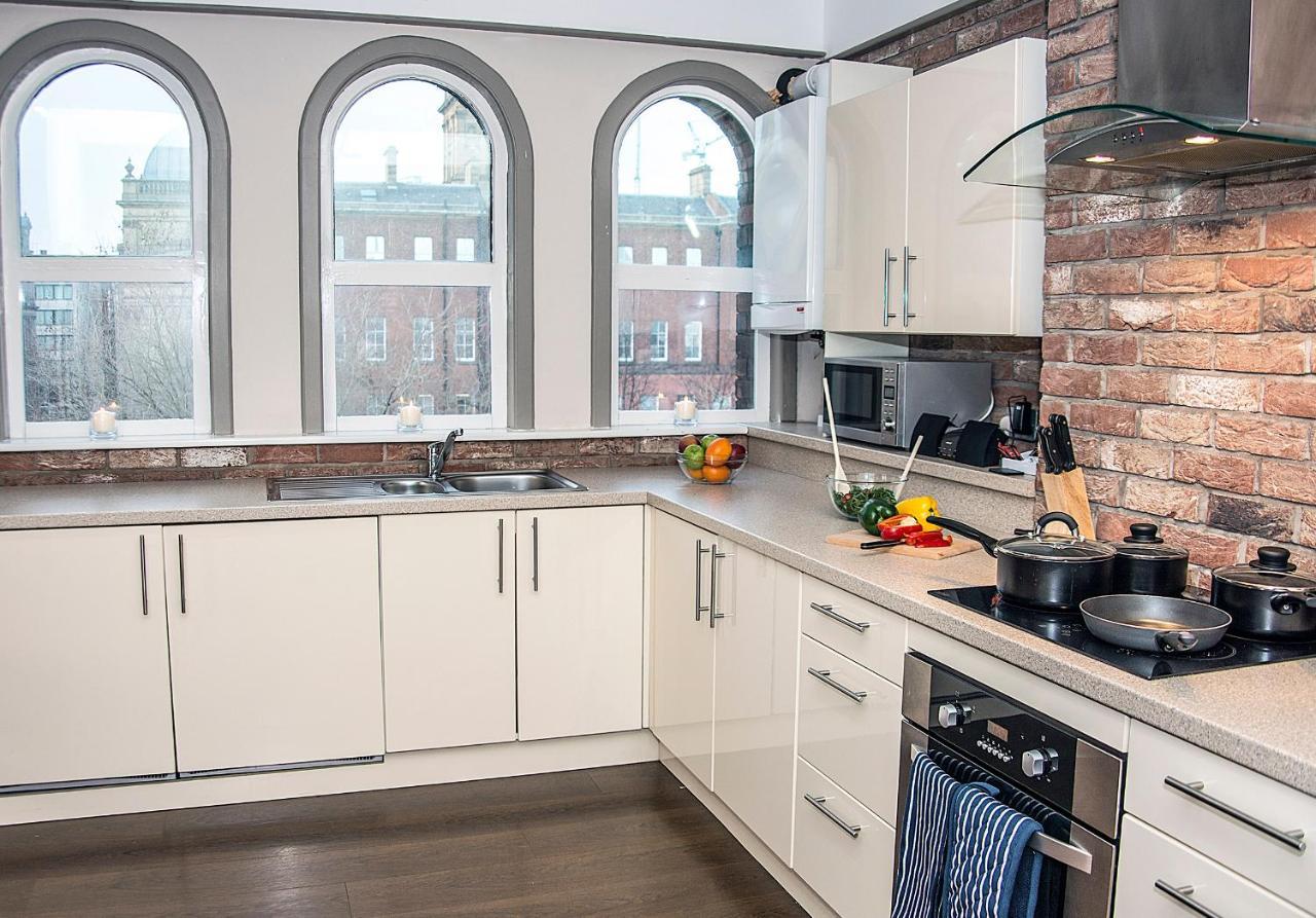 Base Serviced Apartments - Sir Thomas Street Liverpool Bagian luar foto